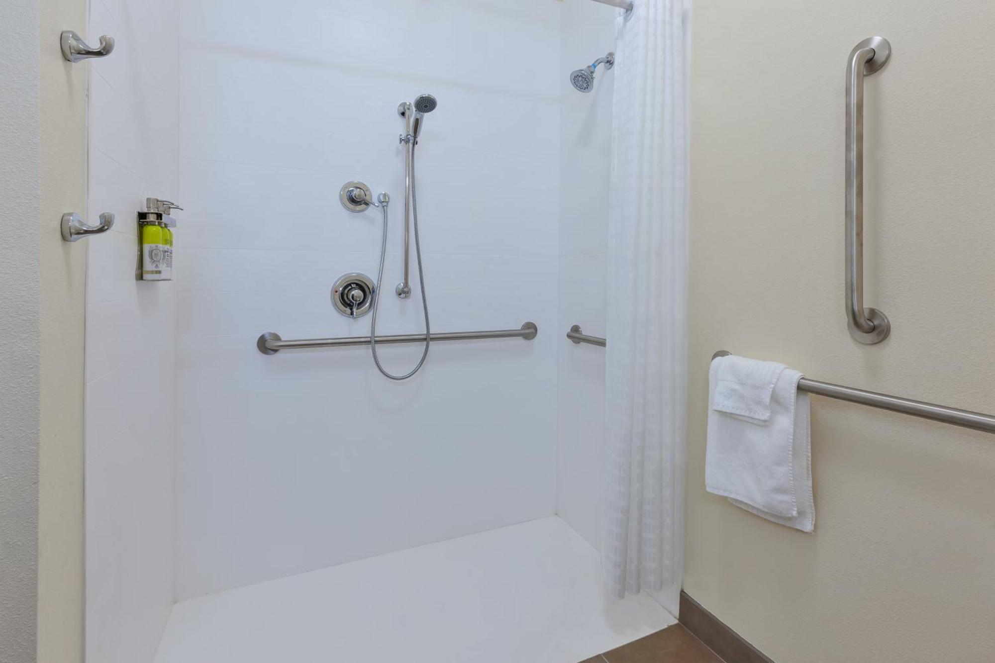 Candlewood Suites Louisville - Ne Downtown Area By Ihg Exterior photo